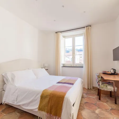 Residenza Il Campanile ゲストハウス ソレント